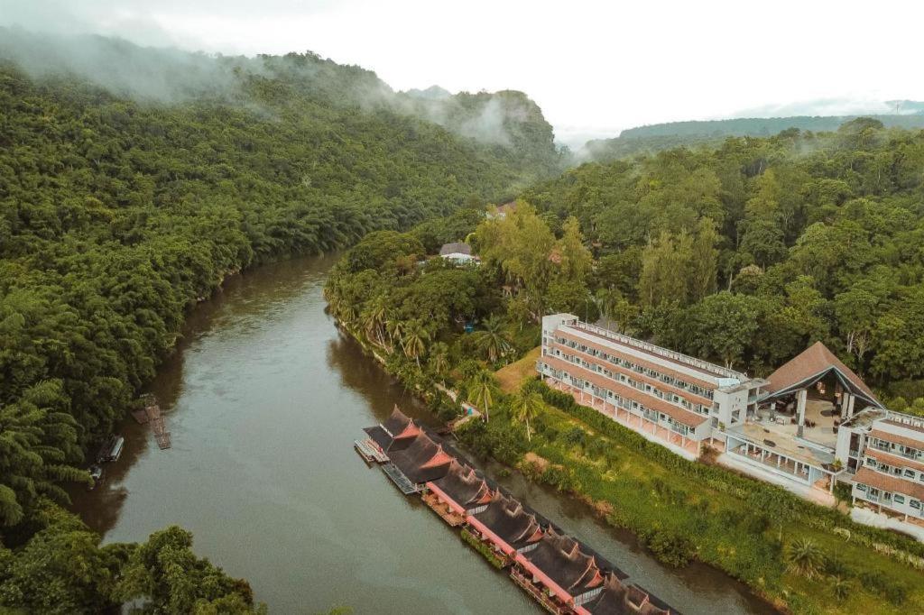 River Kwai Village Hotel Ban Kaeng Raboet Exteriör bild