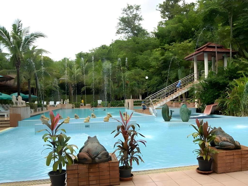 River Kwai Village Hotel Ban Kaeng Raboet Exteriör bild
