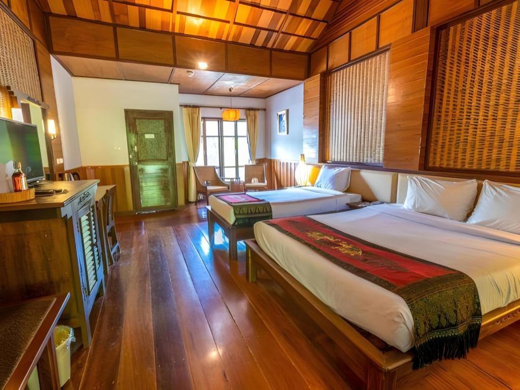 River Kwai Village Hotel Ban Kaeng Raboet Exteriör bild